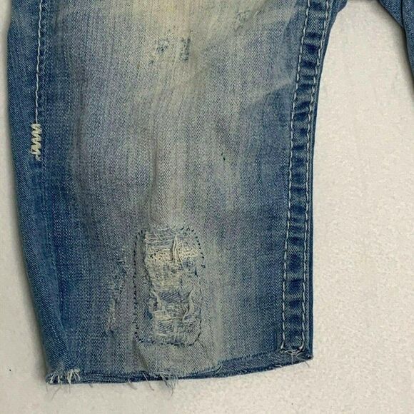 Big Star Liv Denim Bermuda Shorts 26R Med Wash Distressed Cut Off Crochet Pocket - Picture 2 of 8